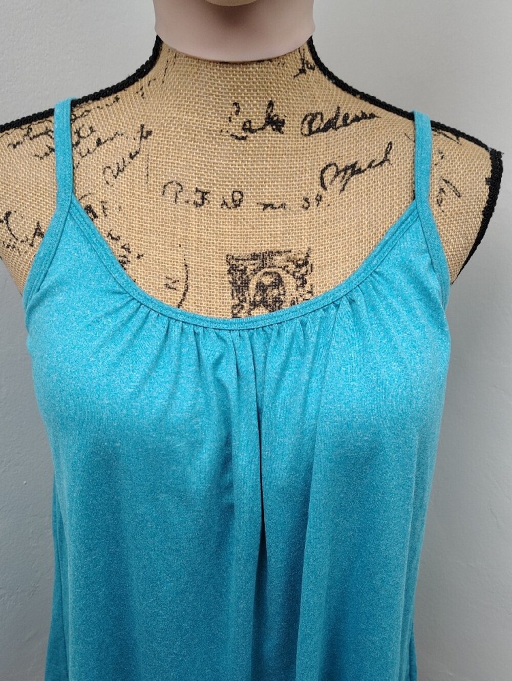 32 Degrees Cool Women’s Blue Spaghetti Strap Tank Top with Bra Size Large - Picture 2 of 9